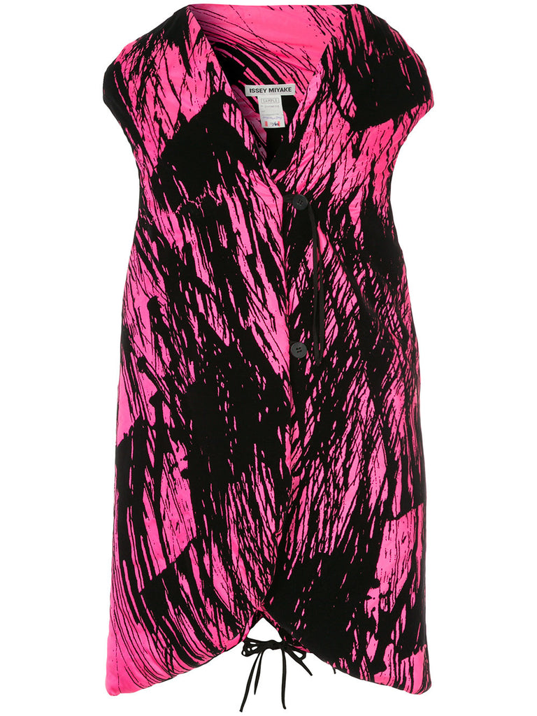ISSEY MIYAKE sleeveless fitted jacket