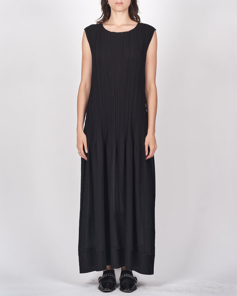 Issey Miyake subtle stitch pleated dress
