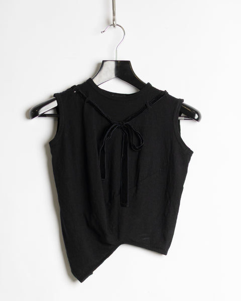 COMME des GARÇONS tricot baby girl bib