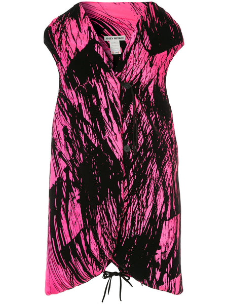 ISSEY MIYAKE sleeveless fitted jacket