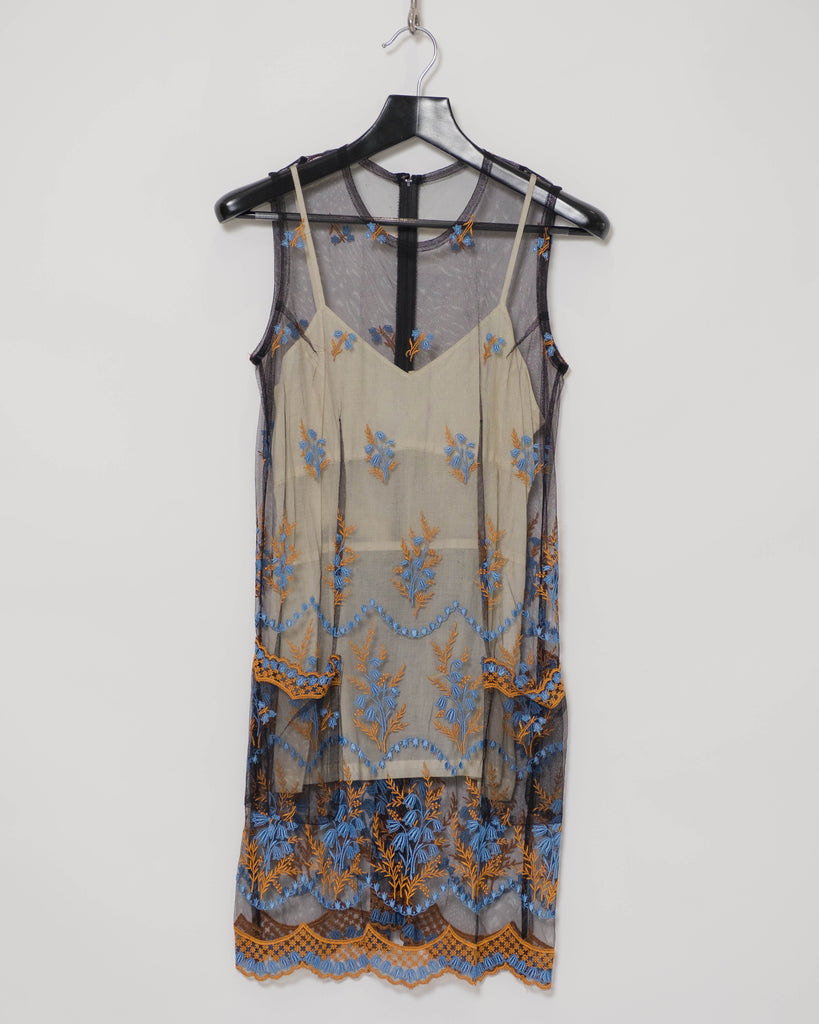 COMME des GARÇONS ceremonial lace dress
