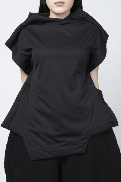COMME des GARÇONS <br> Square Cut Top